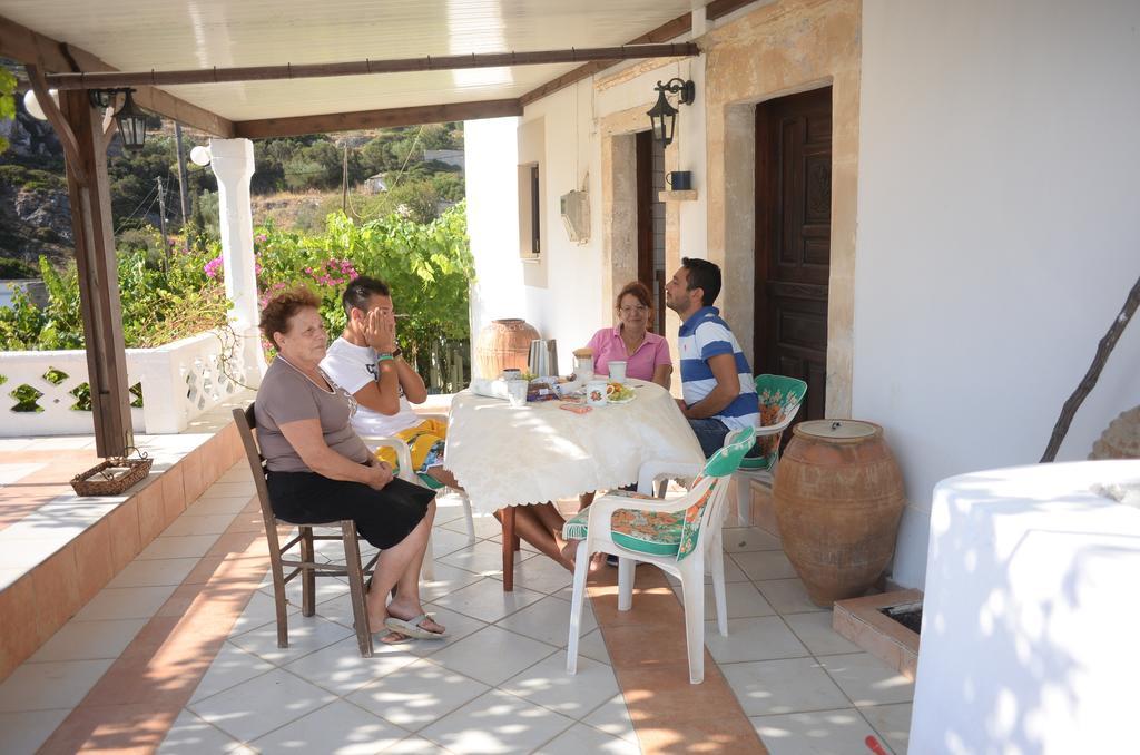 La Villa Di Zazopetra Menetaí Exterior foto